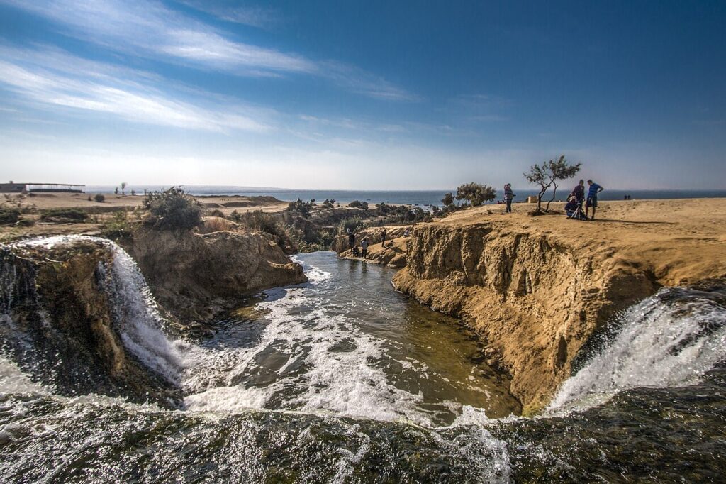Another_side_from_el_fayoum_falls - Wadi El Rayan Waterfalls